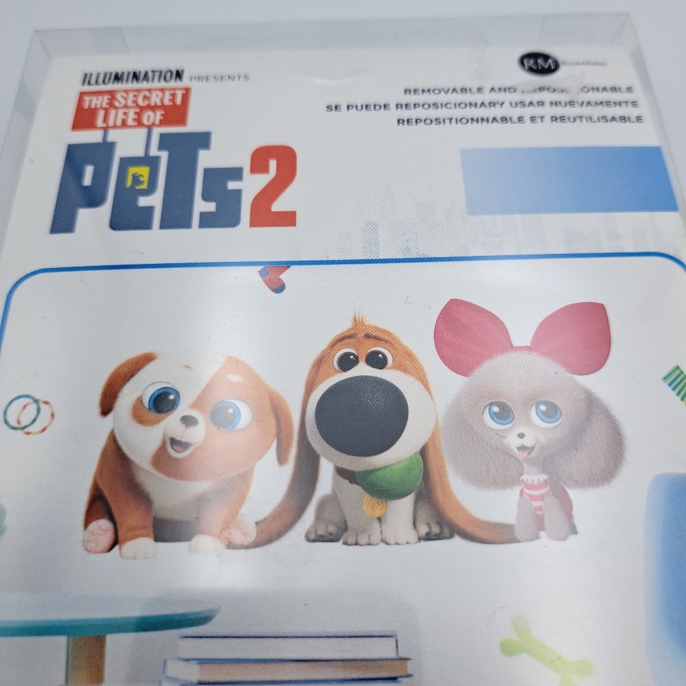 Illumination Secret Life of Pets 2 10 Removable  Peel & Stick Giant Wall Decals